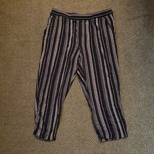 Jessica Simpson Black and White Striped Gauze Capris